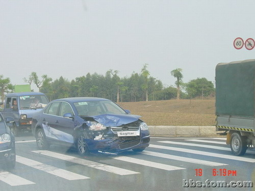 從車禍圖片 解析速騰安全性 