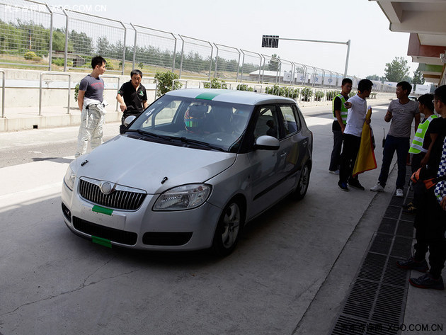 人人都是賽車手 場地E級執照培訓紀實